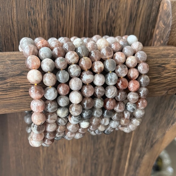 Copper moonstone bracelet (one) - Picture 2 of 3